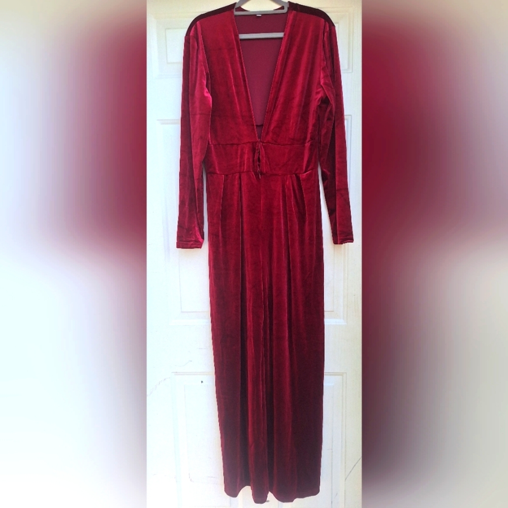 NWOT crushed velvet like material burgundy wide leg jumpsuit size XL